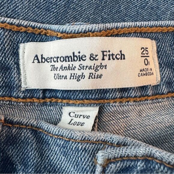 Abercrombie Curve Love Distressed Ultra High Rise Ankle Straight Jeans Size 25/0 - Picture 7 of 8